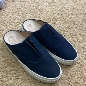 Corso Como NEW Trena leathered navy blue slip on sneakers size 6